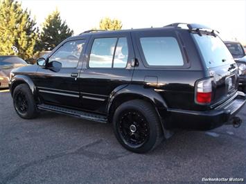 1999 INFINITI QX4   - Photo 4 - Brighton, CO 80603