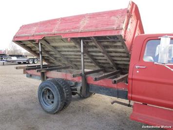 1970 Ford S600 Regular Cab Flatbed DUMP   - Photo 9 - Brighton, CO 80603