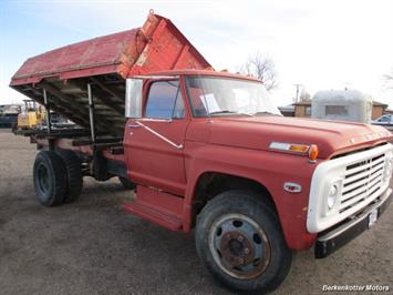 1970 Ford S600 Regular Cab Flatbed DUMP   - Photo 1 - Brighton, CO 80603