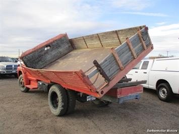 1970 Ford S600 Regular Cab Flatbed DUMP   - Photo 5 - Brighton, CO 80603