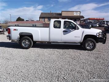 2013 Chevrolet Silverado 2500 Extended Cab 4x4   - Photo 8 - Brighton, CO 80603