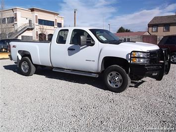 2013 Chevrolet Silverado 2500 Extended Cab 4x4   - Photo 9 - Brighton, CO 80603