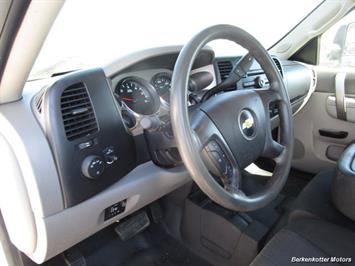 2013 Chevrolet Silverado 2500 Extended Cab 4x4   - Photo 33 - Brighton, CO 80603