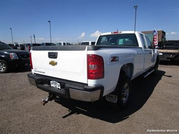 2013 Chevrolet Silverado 2500 Extended Cab 4x4   - Photo 10 - Brighton, CO 80603