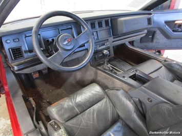 1986 Chevrolet Corvette Convertible   - Photo 17 - Castle Rock, CO 80104