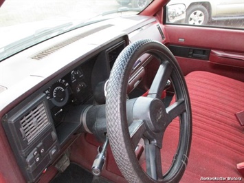 1989 Chevrolet K1500 Cheyenne 4x4   - Photo 18 - Fountain, CO 80817