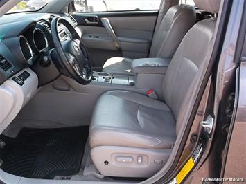 2008 Toyota Highlander Sport   - Photo 16 - Castle Rock, CO 80104