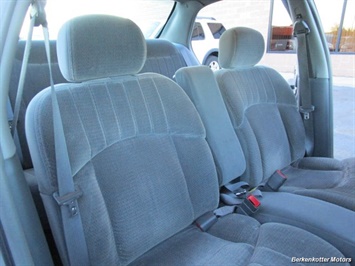 2002 Buick Century Custom   - Photo 17 - Brighton, CO 80603