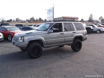 1998 Jeep Grand Cherokee 5.9 Limited   - Photo 2 - Brighton, CO 80603