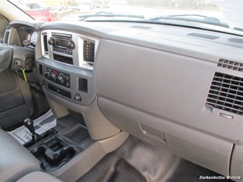 2009 Dodge Ram Chassis 4500 Crew Cab LWB Flatbed 4x4   - Photo 16 - Castle Rock, CO 80104