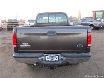 2006 Ford F-350 Super Duty XLT Crew Cab 4x4   - Photo 6 - Brighton, CO 80603