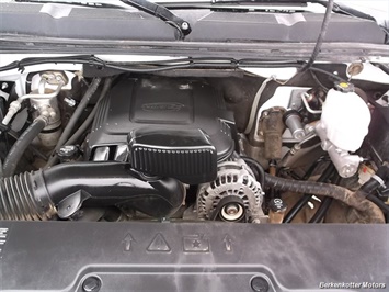 2013 Chevrolet Silverado 2500HD Work Truck   - Photo 33 - Castle Rock, CO 80104