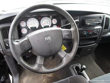 2005 Dodge Ram 1500 SLT Quad Cab 4x4   - Photo 18 - Castle Rock, CO 80104