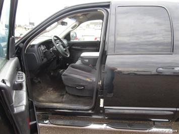 2005 Dodge Ram 1500 SLT Quad Cab 4x4   - Photo 16 - Castle Rock, CO 80104