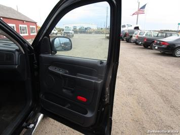 2005 Dodge Ram 1500 SLT Quad Cab 4x4   - Photo 25 - Castle Rock, CO 80104