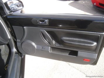 2007 Volkswagen New Beetle 2.5   - Photo 32 - Castle Rock, CO 80104