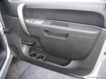 2010 GMC Sierra 1500 SLE   - Photo 32 - Castle Rock, CO 80104