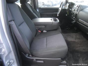 2010 GMC Sierra 1500 SLE   - Photo 33 - Castle Rock, CO 80104