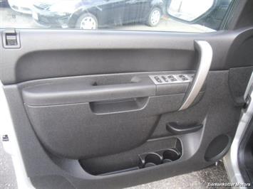 2010 GMC Sierra 1500 SLE   - Photo 23 - Castle Rock, CO 80104