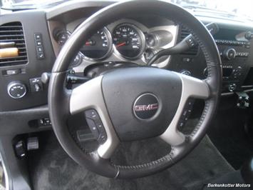 2010 GMC Sierra 1500 SLE   - Photo 25 - Castle Rock, CO 80104