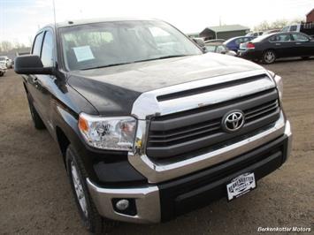 2014 Toyota Tundra SR5 Crew MAX 4x4   - Photo 11 - Brighton, CO 80603