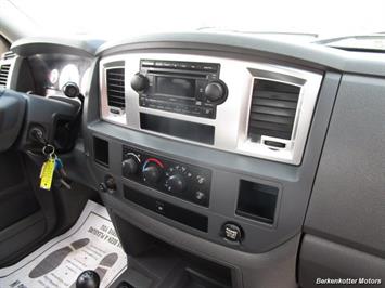2008 Dodge Ram Chassis 3500 SLT Quad Cab 4x4 Utility Box   - Photo 41 - Parker, CO 80134