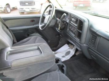2001 GMC Sierra 1500 SLE Crew Cab 4x4   - Photo 18 - Parker, CO 80134
