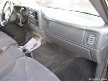 2001 GMC Sierra 1500 SLE Crew Cab 4x4   - Photo 17 - Parker, CO 80134