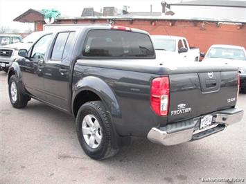 2010 Nissan Frontier SE Crew Cab 4x4   - Photo 4 - Brighton, CO 80603