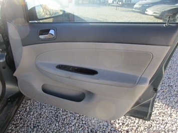 2005 Chevrolet Cobalt LS   - Photo 14 - Parker, CO 80134