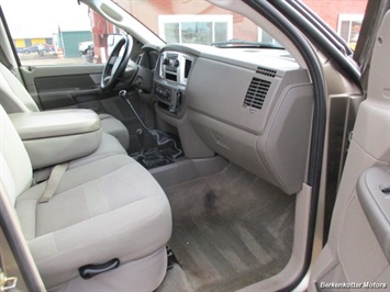 2007 Dodge Ram 2500 SLT Quad Cab Long Box 4x4 6 spd   - Photo 13 - Castle Rock, CO 80104