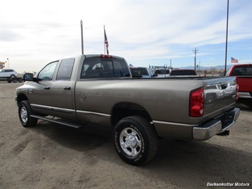 2007 Dodge Ram 2500 SLT Quad Cab Long Box 4x4 6 spd   - Photo 7 - Castle Rock, CO 80104