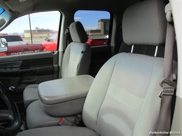 2007 Dodge Ram 2500 SLT Quad Cab Long Box 4x4 6 spd   - Photo 30 - Castle Rock, CO 80104
