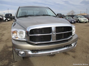 2007 Dodge Ram 2500 SLT Quad Cab Long Box 4x4 6 spd   - Photo 3 - Castle Rock, CO 80104