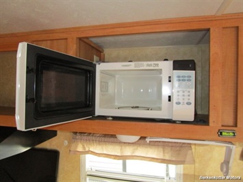 2006 Starcraft trailer   - Photo 48 - Castle Rock, CO 80104