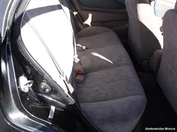 1998 Toyota Corolla LE   - Photo 20 - Castle Rock, CO 80104