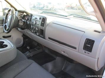 2013 Chevrolet Silverado 2500 Crew Cab 4x4   - Photo 19 - Brighton, CO 80603