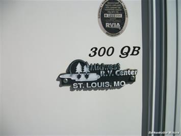 2007 Coachmen Mirada 300QB   - Photo 14 - Castle Rock, CO 80104