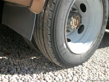 2007 Coachmen Mirada 300QB   - Photo 12 - Castle Rock, CO 80104