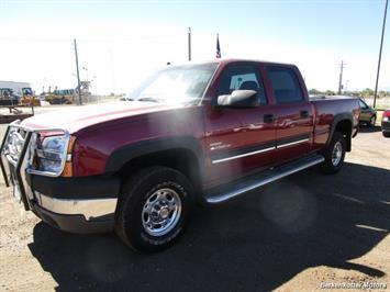 2004 Chevrolet Silverado 2500 LS Crew Cab 4x4   - Photo 11 - Brighton, CO 80603