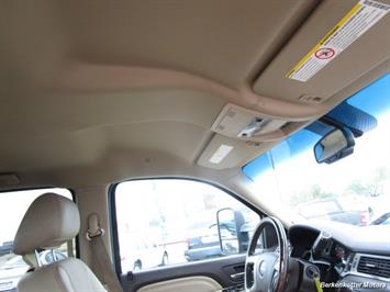2013 GMC Sierra 3500 Denali Crew Cab Dually 4x4   - Photo 27 - Parker, CO 80134