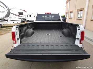 2013 RAM 3500 Laramie Crew Cab Dually 4x4   - Photo 31 - Brighton, CO 80603