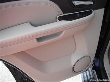 2007 GMC Yukon Denali   - Photo 18 - Castle Rock, CO 80104