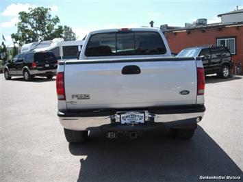 2004 Ford F-250 Super Duty Lariat Crew Cab   - Photo 8 - Brighton, CO 80603