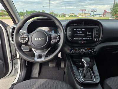 2025 Kia Soul LX   - Photo 9 - Paris, TX 75460