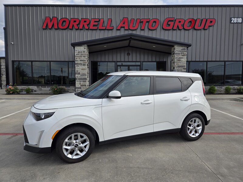 2025 Kia Soul 2.0L LX IVT's photo