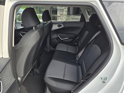 2025 Kia Soul LX   - Photo 14 - Paris, TX 75460