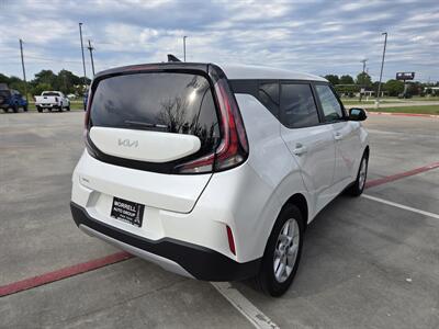 2025 Kia Soul LX   - Photo 4 - Paris, TX 75460