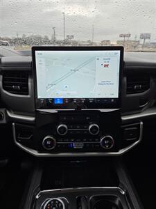 2024 Ford Expedition XLT   - Photo 10 - Paris, TX 75460