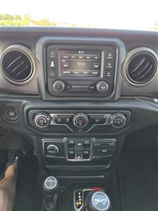 2019 Jeep Wrangler Unlimited Sport S   - Photo 11 - Paris, TX 75460